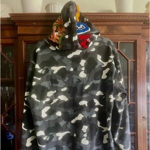 Babe City  glow in dark shark hoodie xl AUTHENTIC